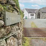 Thrang View